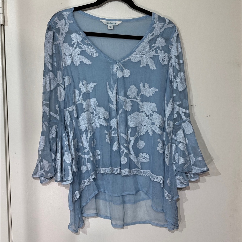 Sundance 100% Silk Light Blue Floral Embroidered Top 3/4 Bell Sleeves Size Med
